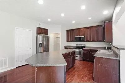 102 Waterford Boulevard, Fairborn, OH 45324 - Photo 11