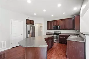 102 Waterford Blvd, Fairborn, OH 45324 - Photo 11
