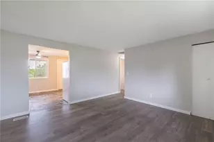 7155 Stonehurst Dr, Huber Heights, OH 45424 - Photo 5