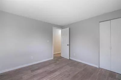 7155 Stonehurst Drive, Huber Heights, OH 45424 - Photo 17