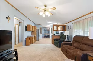 137 S Point Dr, Fairborn, OH 45324 - Photo 13