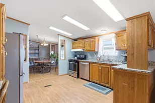 137 S Point Dr, Fairborn, OH 45324 - Photo 11