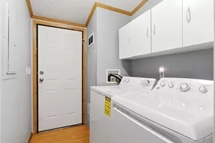 137 S Point Dr, Fairborn, OH 45324 - Photo 15