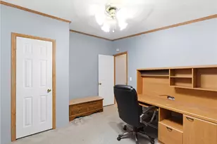 137 S Point Dr, Fairborn, OH 45324 - Photo 17
