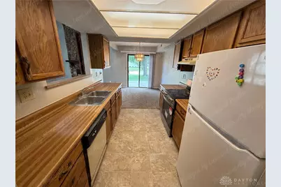 1453 Sanzon Drive, Fairborn, OH 45324 - Photo 15