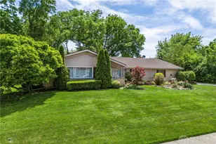 330 Winding Ridge Dr, Harrison Twp, OH 45415 - Photo 3