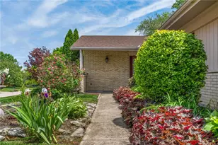 330 Winding Ridge Dr, Harrison Twp, OH 45415 - Photo 7
