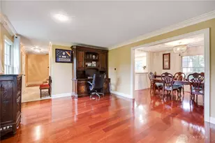 811 W Spring Valley Pike, Centerville, OH 45458 - Photo 17
