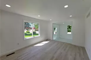 1365 St Adalbert Ave, Dayton, OH 45404 - Photo 5