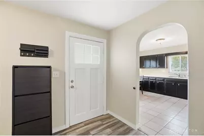 607 W Lake Avenue, New Carlisle, OH 45344 - Photo 7