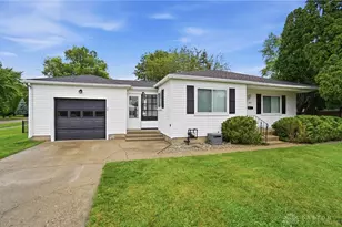 607 W Lake Ave, New Carlisle, OH 45344 - Photo 3
