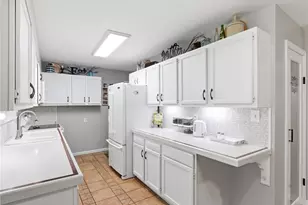 708 Lawnview Ave, Springfield Twp, OH 45505 - Photo 7
