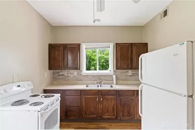 300 Doan Street, Wilmington, OH 45177 - Photo 9