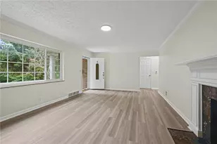 1 Castle Dr, Kettering, OH 45429 - Photo 9