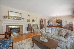 281 Sherbrooke Dr, Kettering, OH 45429 - Photo 3