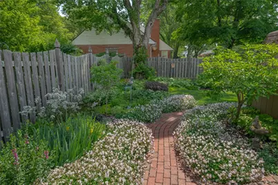 281 Sherbrooke Drive, Kettering, OH 45429 - Photo 29