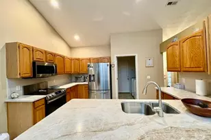6822 Grovebelle Dr, Dayton, OH 45424 - Photo 7
