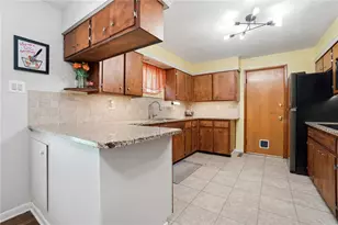 927 Princewood Ave, Washington Twp, OH 45429 - Photo 13