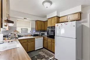 3070 Vale Dr, Kettering, OH 45420 - Photo 7