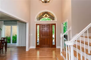 560 Heatherwoode Cir, Springboro, OH 45066 - Photo 5