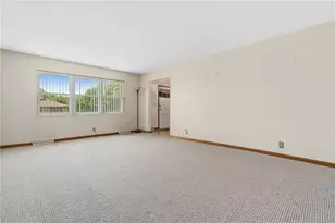 3467 Zephyr Dr, Dayton, OH 45414 - Photo 33