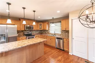 1318 Sierra Ridge Dr, Miamisburg, OH 45342 - Photo 9