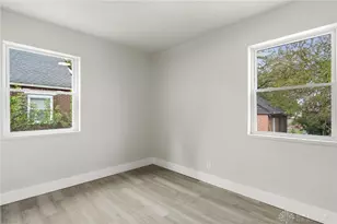 1305 S Edwin C Moses Blvd, Dayton, OH 45417 - Photo 9