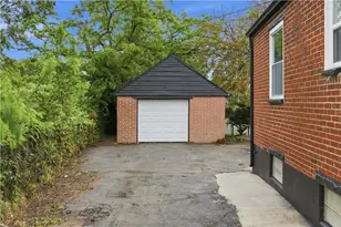 1305 S Edwin C Moses Blvd, Dayton, OH 45417 - Photo 13
