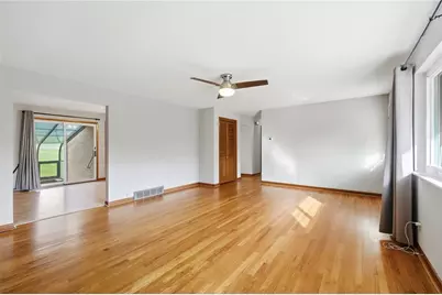 2924 Eckley Boulevard, West Carrollton, OH 45449 - Photo 9