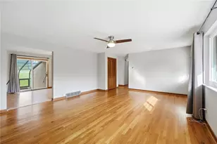 2924 Eckley Blvd, West Carrollton, OH 45449 - Photo 9