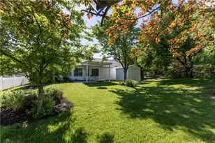 9827 Olde Park Dr, Huber Heights, OH 45371 - Photo 5