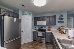 9827 Olde Park Dr, Tipp City, OH 45371 - Photo 5