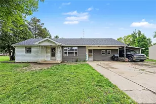 631 Baughman St, Ansonia, OH 45303 - Photo 3