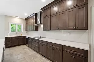 10521 Watch Hill Ln, Washington Twp, OH 45458 - Photo 9