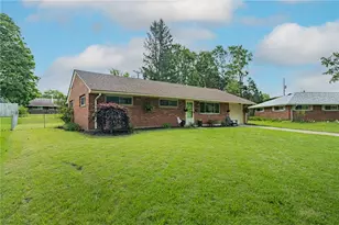 1572 Lanbury Dr, Kettering, OH 45439 - Photo 21