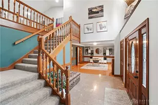 10483 Stream Park Ct, Washington Twp, OH 45458 - Photo 5
