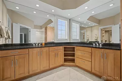 6846 Lorien Woods Drive, Miami Township, OH 45459 - Photo 27