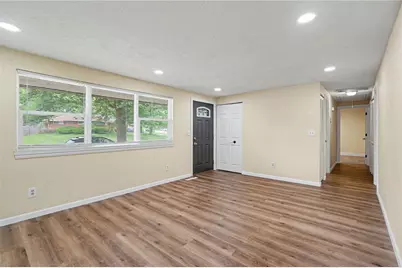 7090 Claybeck Drive, Huber Heights, OH 45424 - Photo 7