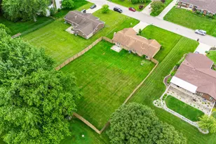1601 George Washington Dr, Beavercreek, OH 45432 - Photo 7