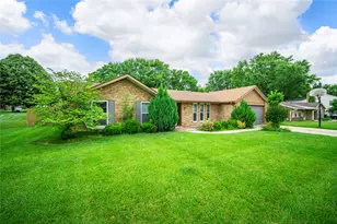 1601 George Washington Dr, Beavercreek, OH 45432 - Photo 3