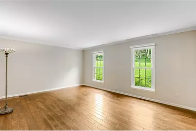 5003 Lausanne Drive, Centerville, OH 45458 - Photo 5
