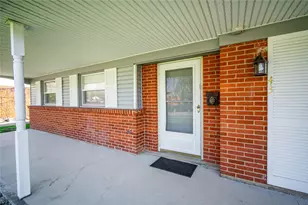 43 Greencliff Dr, Englewood, OH 45322 - Photo 3