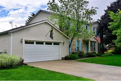 2424 Rockingham Drive, Troy, OH 45373 - Photo 3
