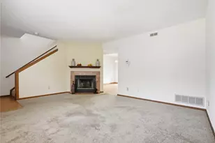 5701 Leyden Ln, Huber Heights, OH 45424 - Photo 3