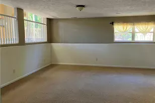 9101 Bennington Way, Clearcreek Twp, OH 45458 - Photo 13