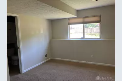 9101 Bennington Way, Clearcreek Twp, OH 45458 - Photo 15