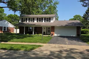 2165 E Oak Tree Dr, Dayton, OH 45440 - Photo 1