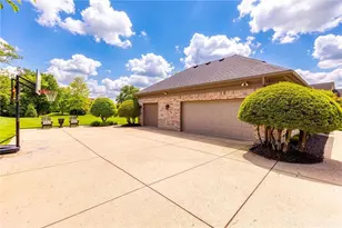 8524 Point O Woods Ct, Clearcreek Twp, OH 45066 - Photo 7