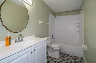 1010 Stoneybrook Trail, Fairborn, OH 45324 - Photo 17