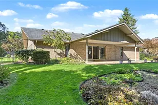 7256 Pepperton Ct, Clayton, OH 45415 - Photo 3